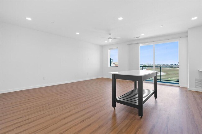 Building Photo - 2165 Gabriels Pl