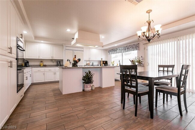 Foto del edificio - 4116 Antique Sterling Ct