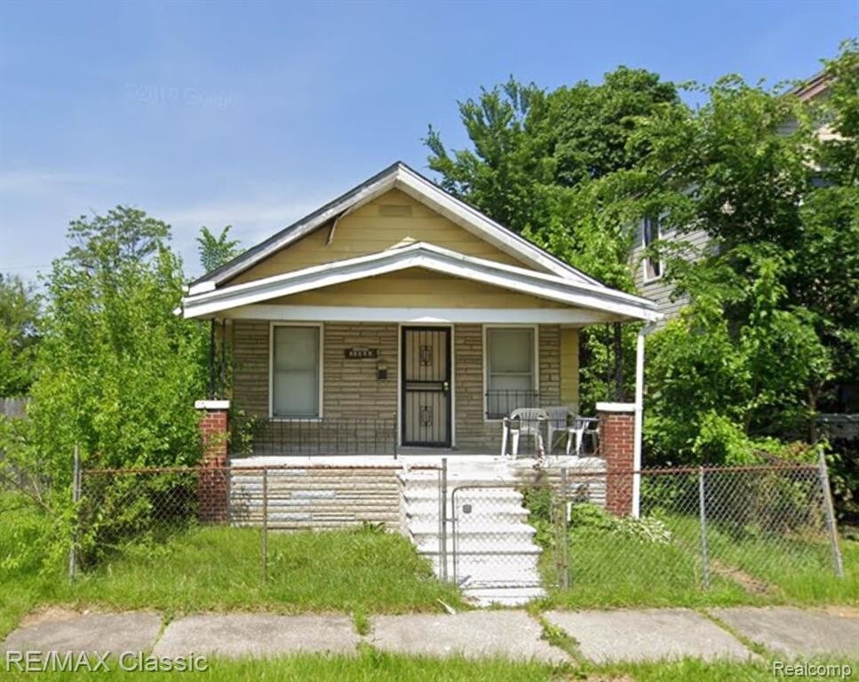 Primary Photo - 15903 Log Cabin St