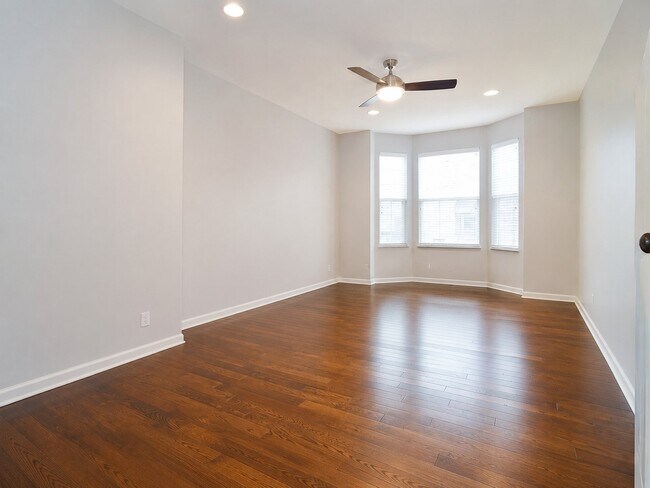 Building Photo - 1641 Dogwood Ln