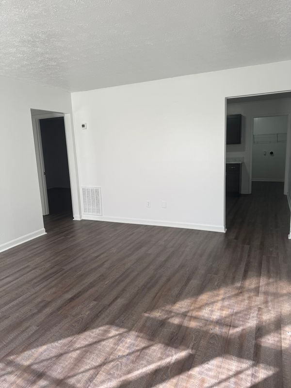 Foto del edificio - 3210 Brookside Dr NW