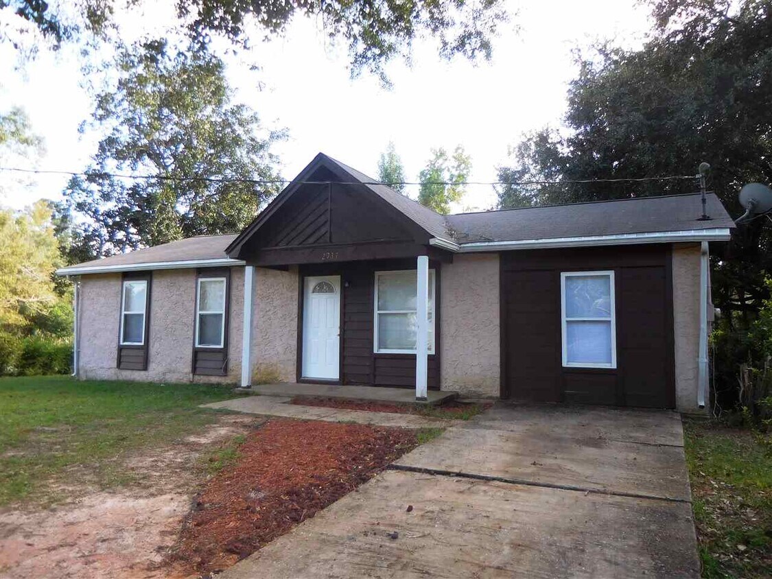 2937 Greenon Ln, Tallahassee, FL 32304 House Rental in Tallahassee