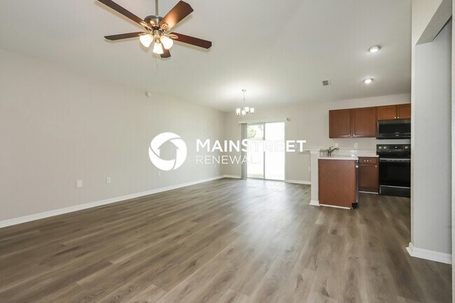 Foto del edificio - 3 Bedroom Pet-Friendly Home in MULBERRY, F...