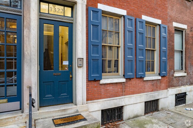 Building Photo - 1322 PINE St