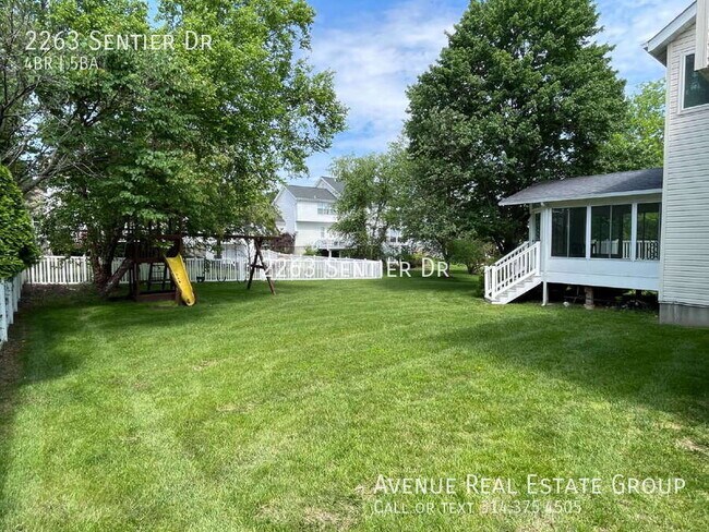 Building Photo - 2263 Sentier Dr