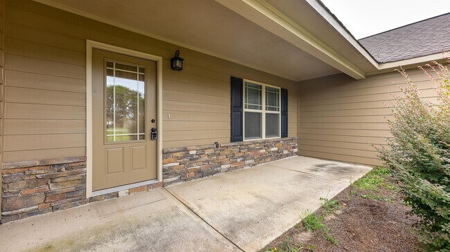 Building Photo - 5 Silver Eagle Ct