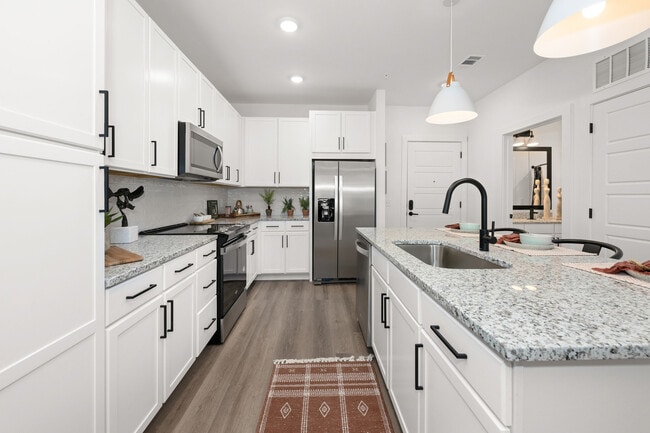 Building Photo - Olea Beach Haven