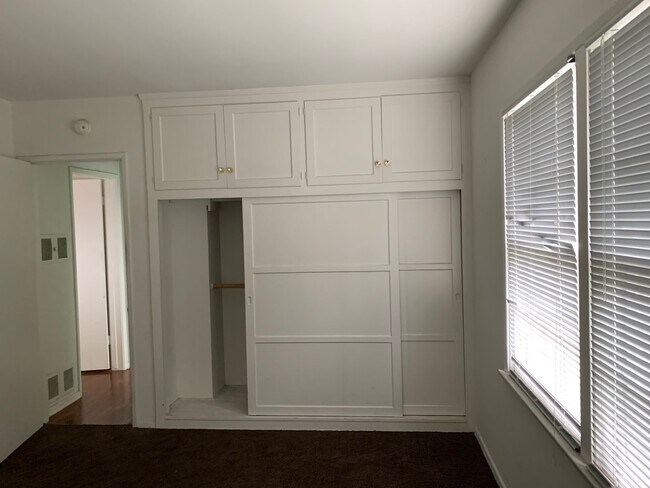 large closet in bedroom - 240 N Hollywood Way
