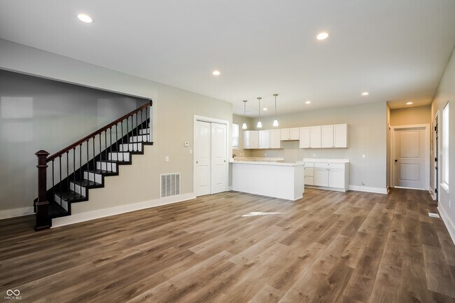 Foto del edificio - 2457 Sheldon St