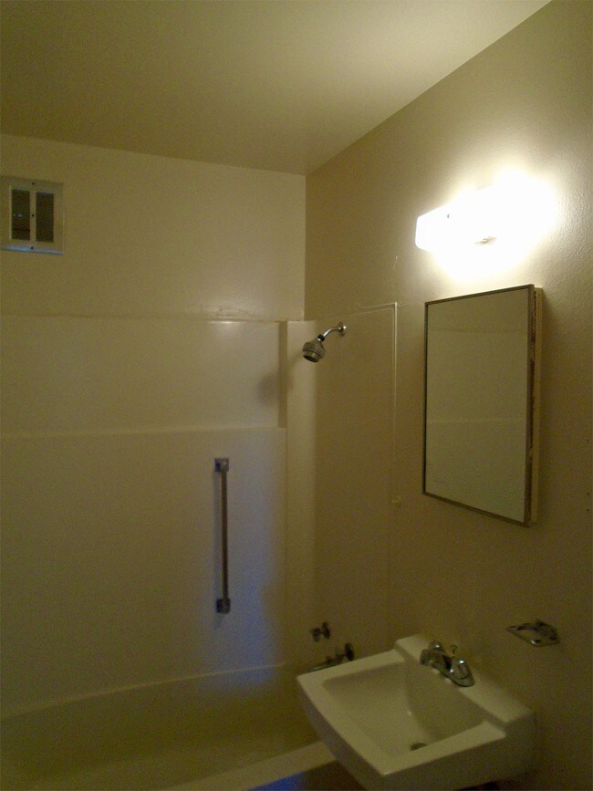 Foto del edificio - 411 S 26th St