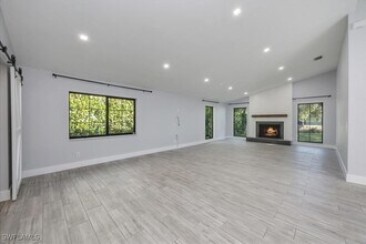Building Photo - 6161 Waxmyrtle Way