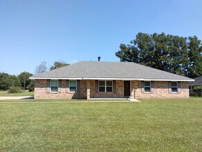 Building Photo - 1670 Glendale Rd