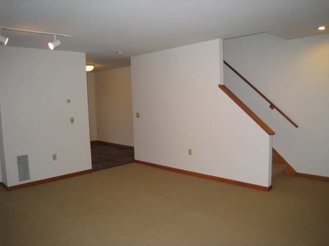 Building Photo - Saybrook Townhouses