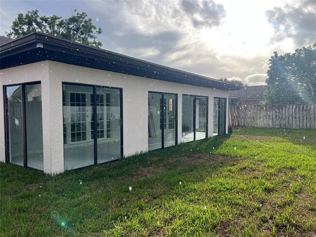 Foto del edificio - 8867 SW 16th St