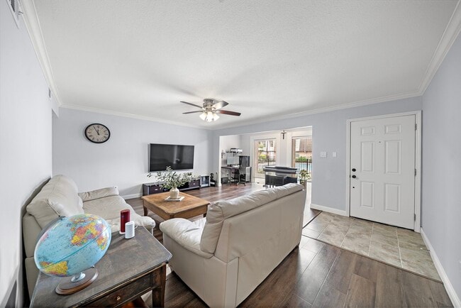 Building Photo - 12633 Memorial Dr