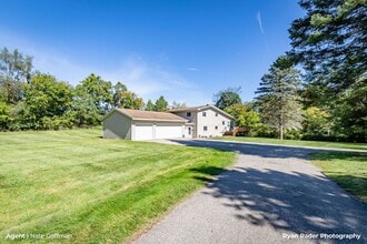 Building Photo - 108 Gaylord Dr