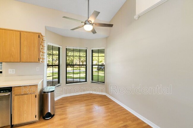 Building Photo - 1721 Cypress Ridge Dr