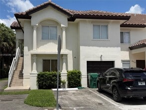 Building Photo - 8802 NW 109th Ct