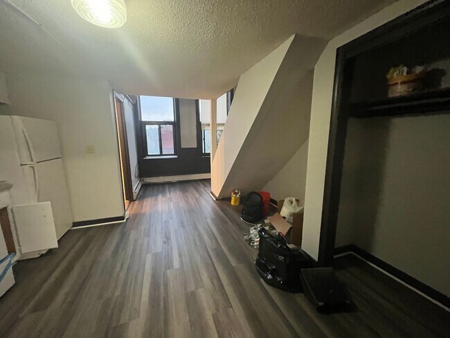 Foto del edificio - 16-153 Main St, #16