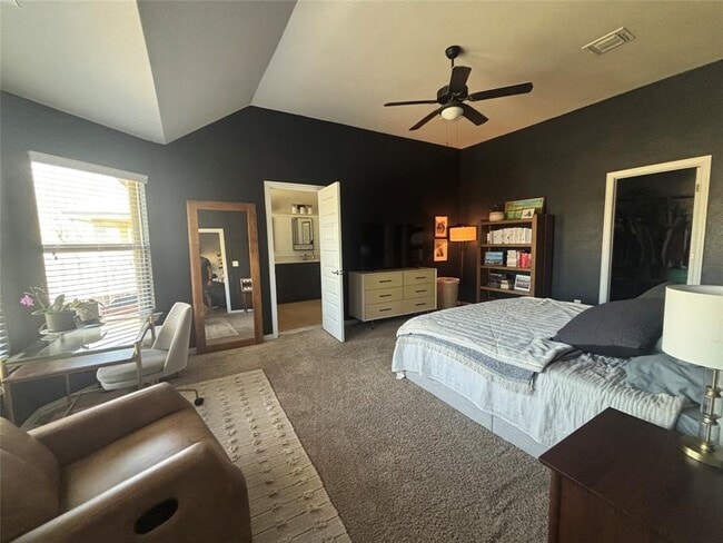 Building Photo - 204 Patriot Dr