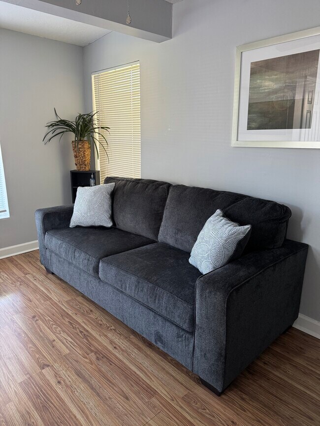 Foto del edificio - 1558 NE 30th St