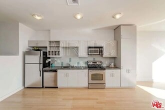 Building Photo - 3810 Wilshire Blvd