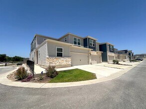 Building Photo - 1850 Settlers Glen Dr