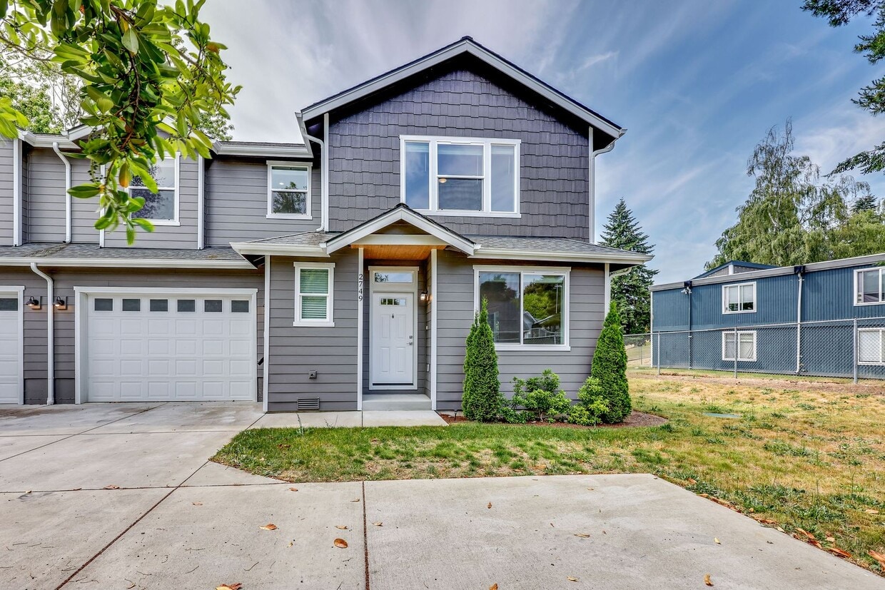 Newer Duplex Bremerton - Newer Duplex Bremerton