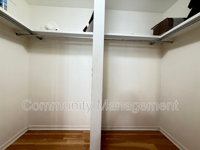 Building Photo - 8036 Bayou Fountain Ave