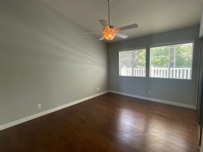 Foto del edificio - Comfortable Living with Private Patio and Community Amenities