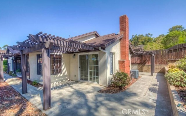 Building Photo - 2100 Sunny Ridge Pl