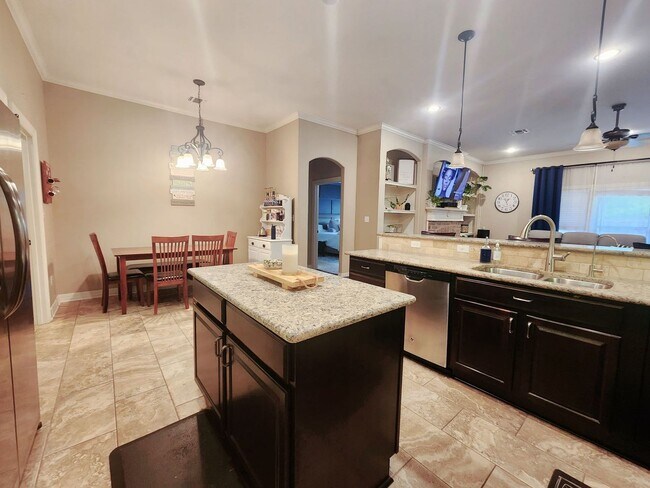 Foto del edificio - LEGACY BEAUTY.. Close to Barksdale Air For...
