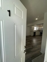 Building Photo - 410 E Doxey St