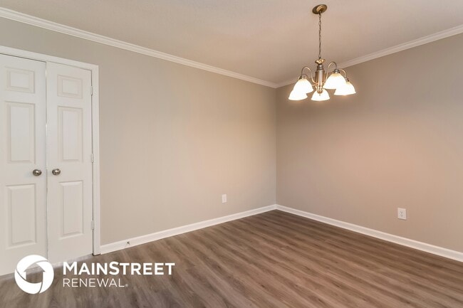 Building Photo - 4960 Grand Pines Dr