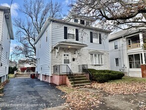 Building Photo - 22 N Goodwin Ave