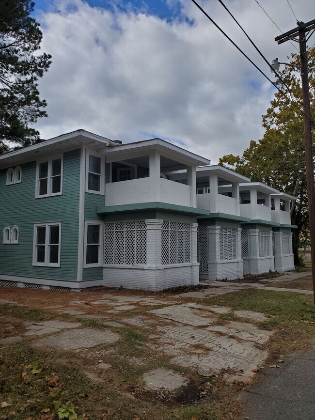 Building Photo - 523 WICHITA ST- HISTORICAL HIGHLAND APARTM...