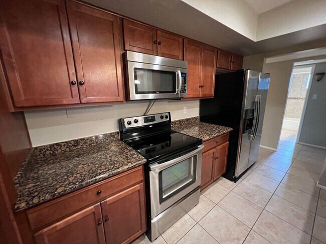 Building Photo - 3 bedroom home in Tempe