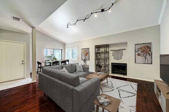 Foto del edificio - 1611 Prairie Mark Ln