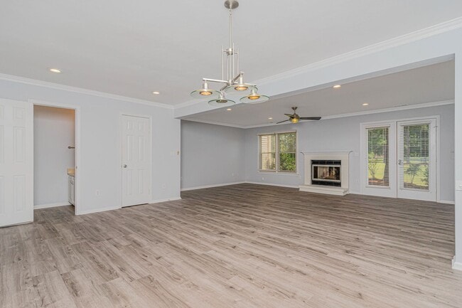 Building Photo - Immaculate 3bedroom 2.5 Townhouse on Kempsville Green Gold Couse
