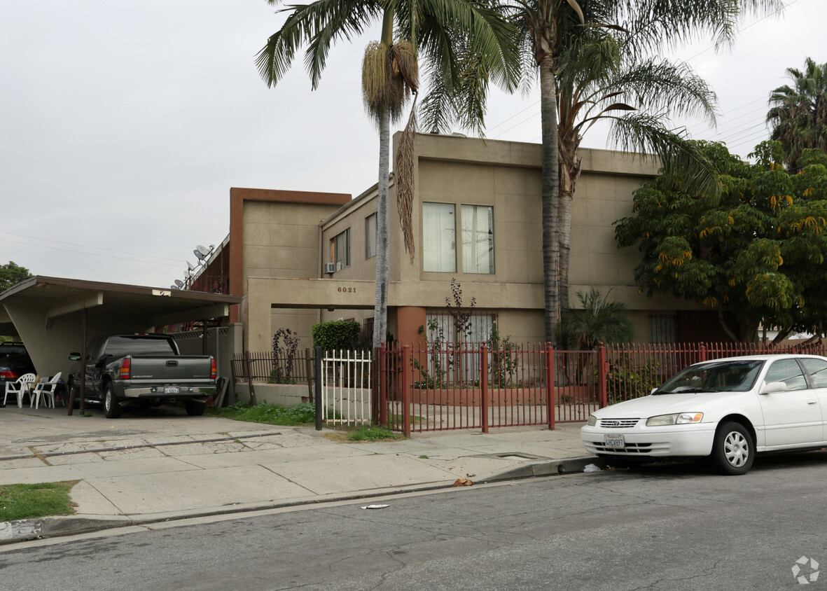 Primary Photo - 6021 Muller St