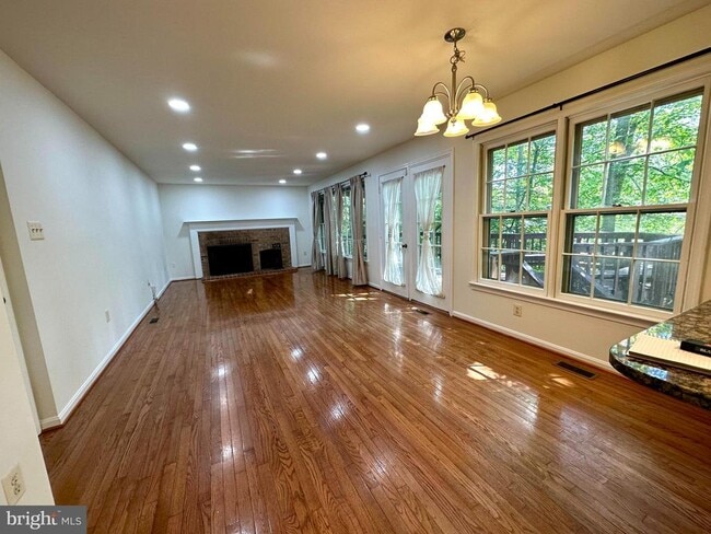 Building Photo - 12450 Cavalier Dr