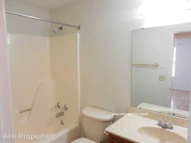 Building Photo - 2 br, 2 bath House - 3448 Wildewood Drive