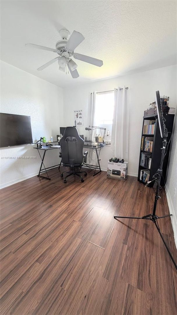 Foto del edificio - 3930 NW 91st Terrace