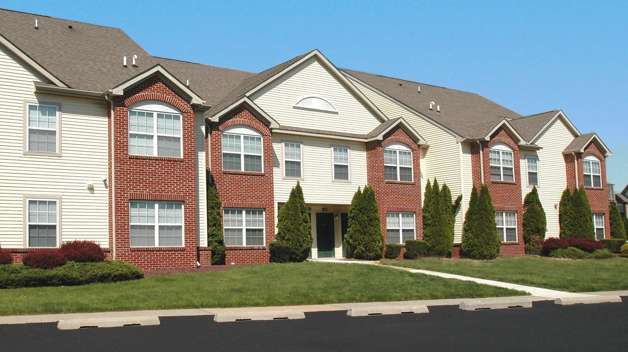 Primary Photo - Iron Ridge and Stonegate Apartments