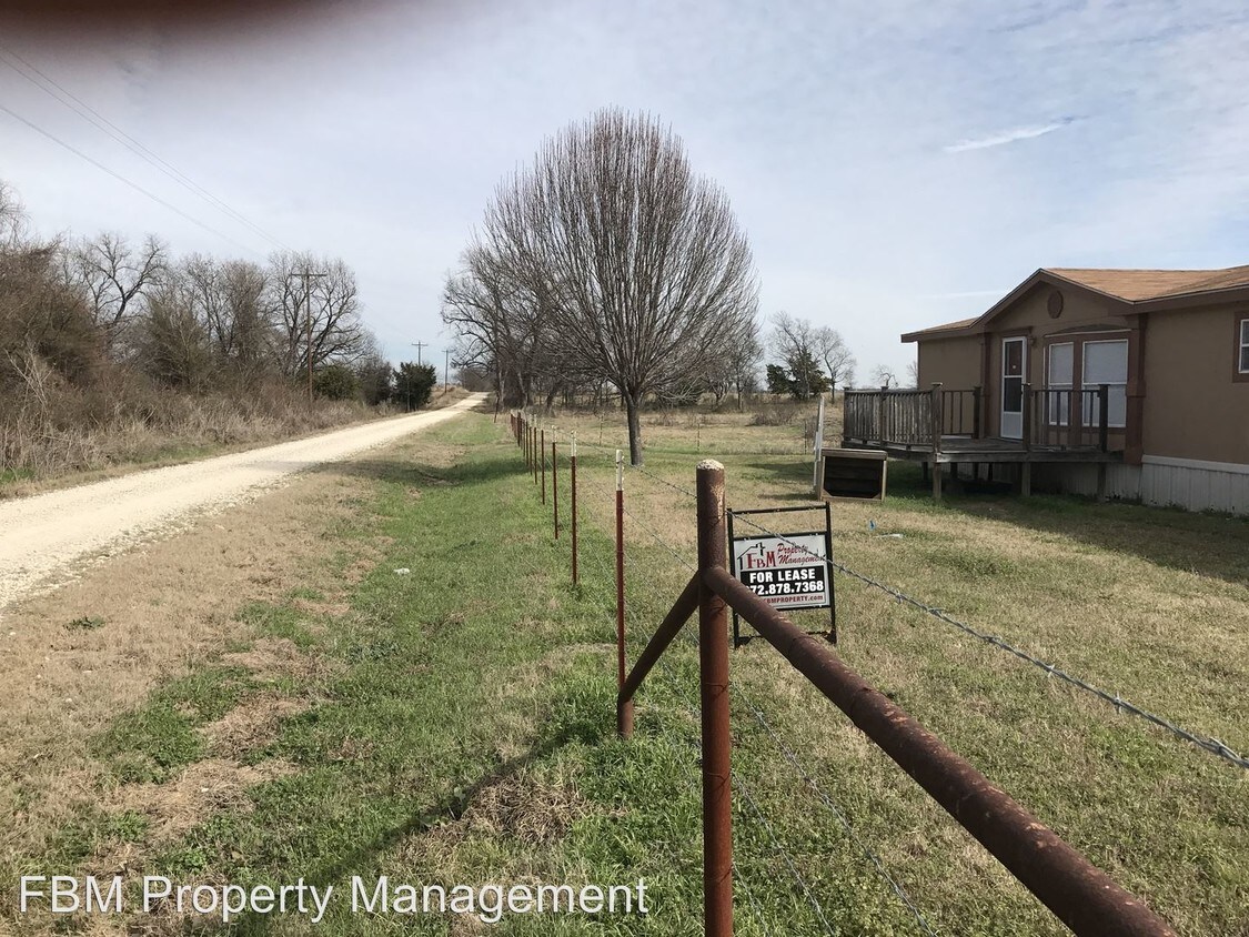 Primary Photo - 9001 SW County Road 2050