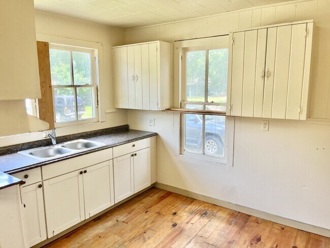 Foto del edificio - 4488 Lemonwood Dr