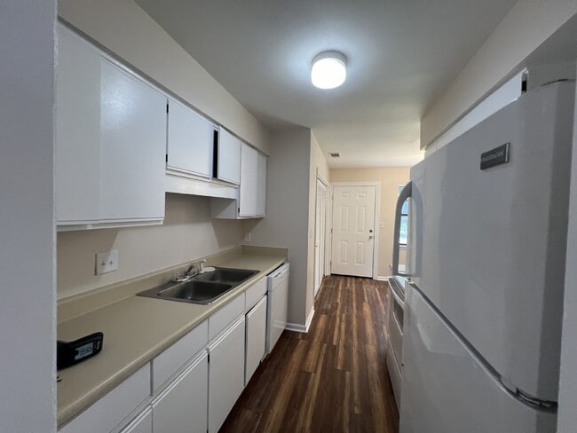 Foto del edificio - Home for Rent