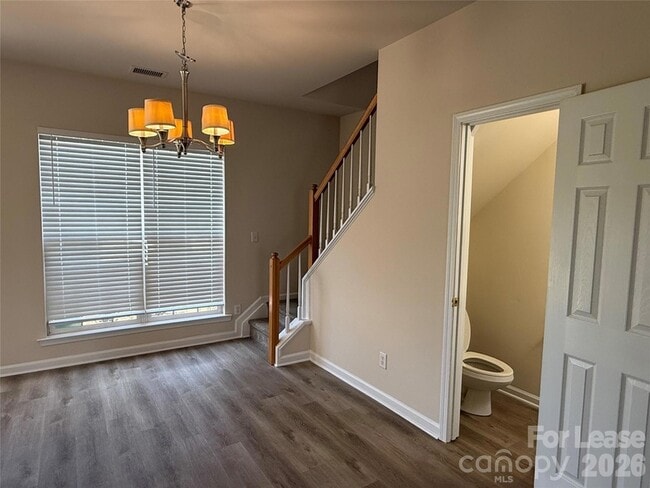 Building Photo - 2146 McKenzie Creek Dr