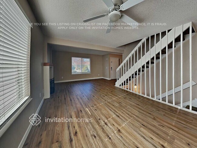 Foto del edificio - 3888 S Biscay St