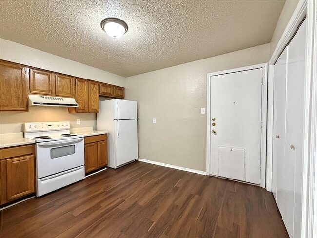 Building Photo - 3051 Olympia Dr